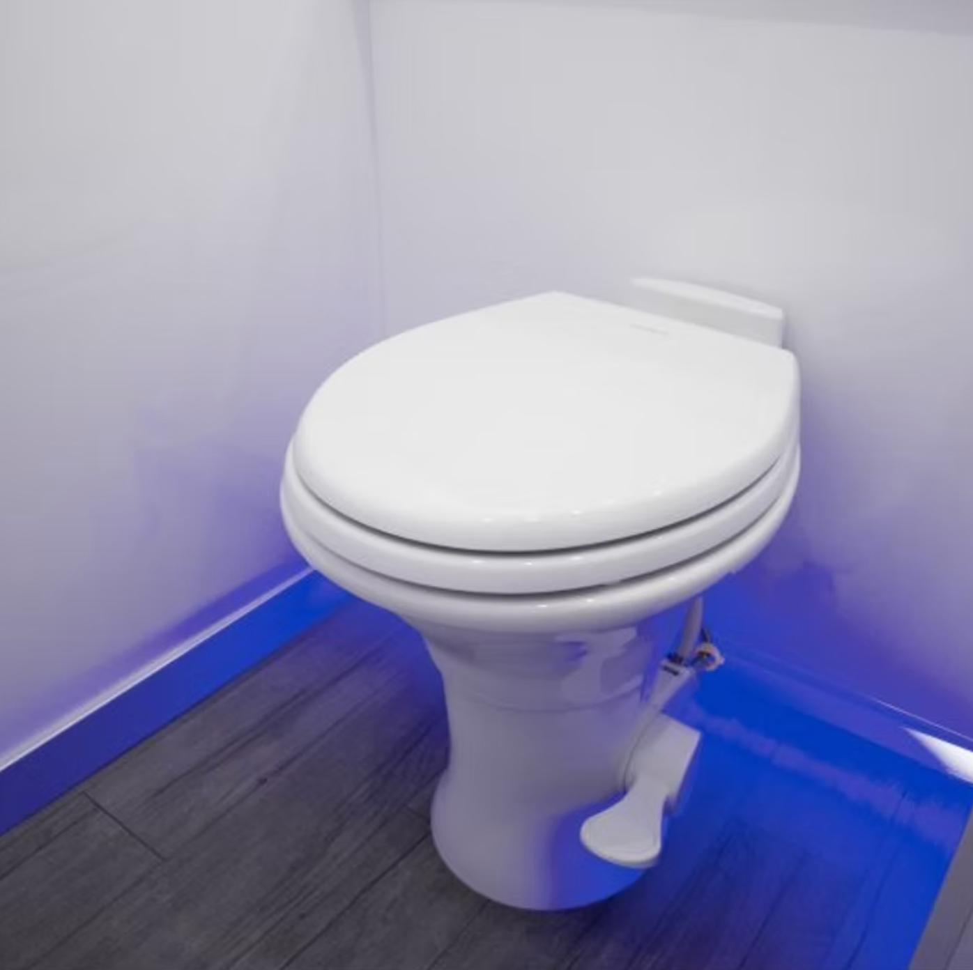 VIP Mobile Toilet Two Doors – Male & Female Twin-Axle Trailer - Image 9